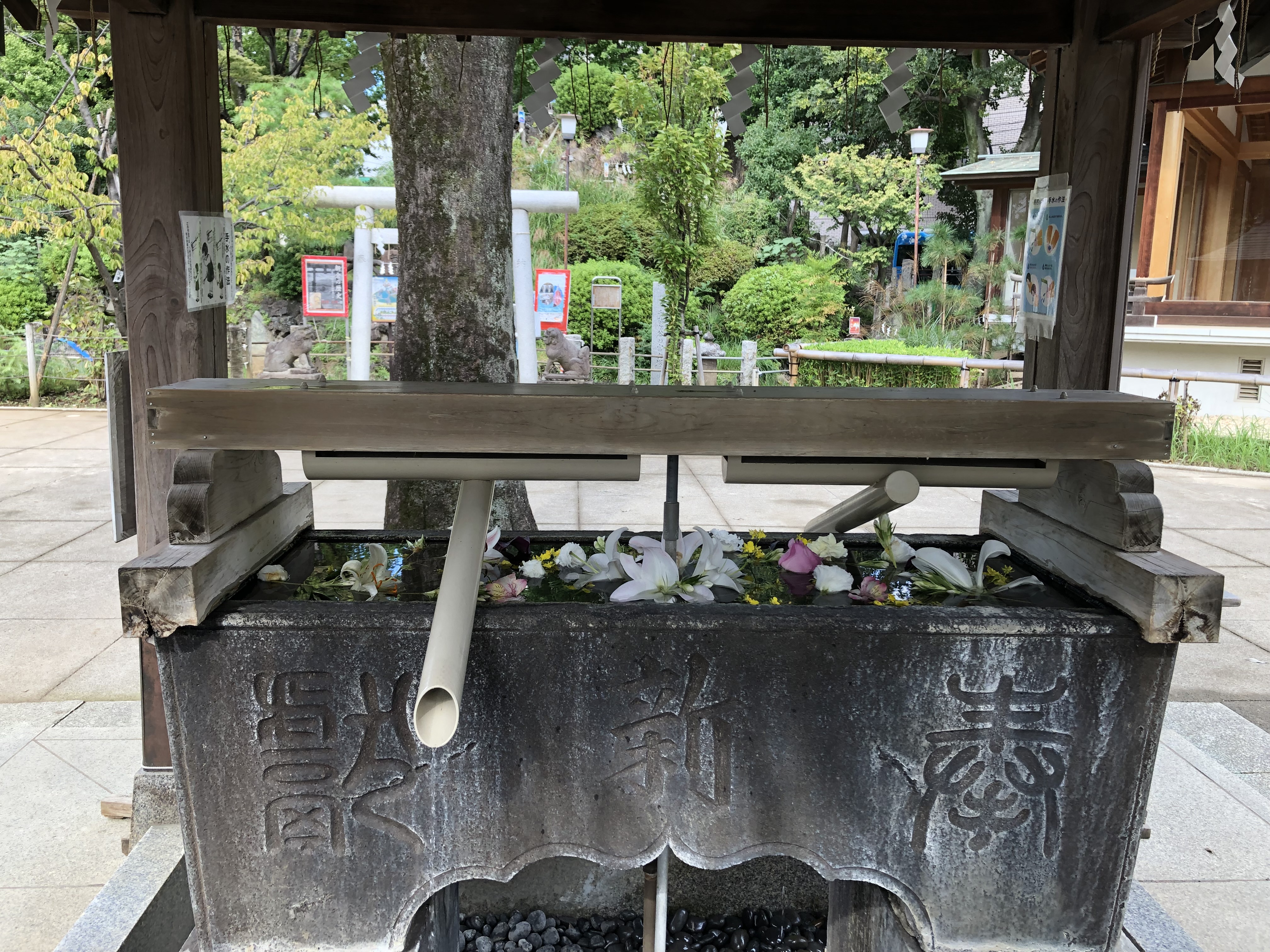 鳩森八幡神社